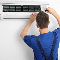 Montaj standard aer conditionat 7000-12000 BTU (in limita a 3 m traseu frigorific și 1 strapungere) fara kit producator